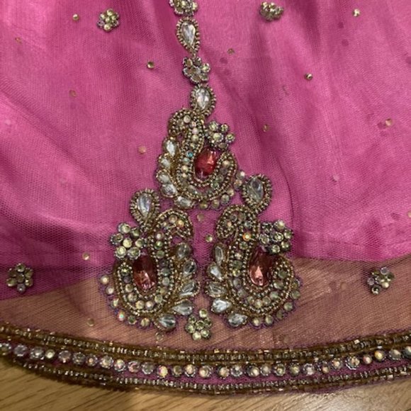 Child's pink beaded long skirt - Picture 2 of 2